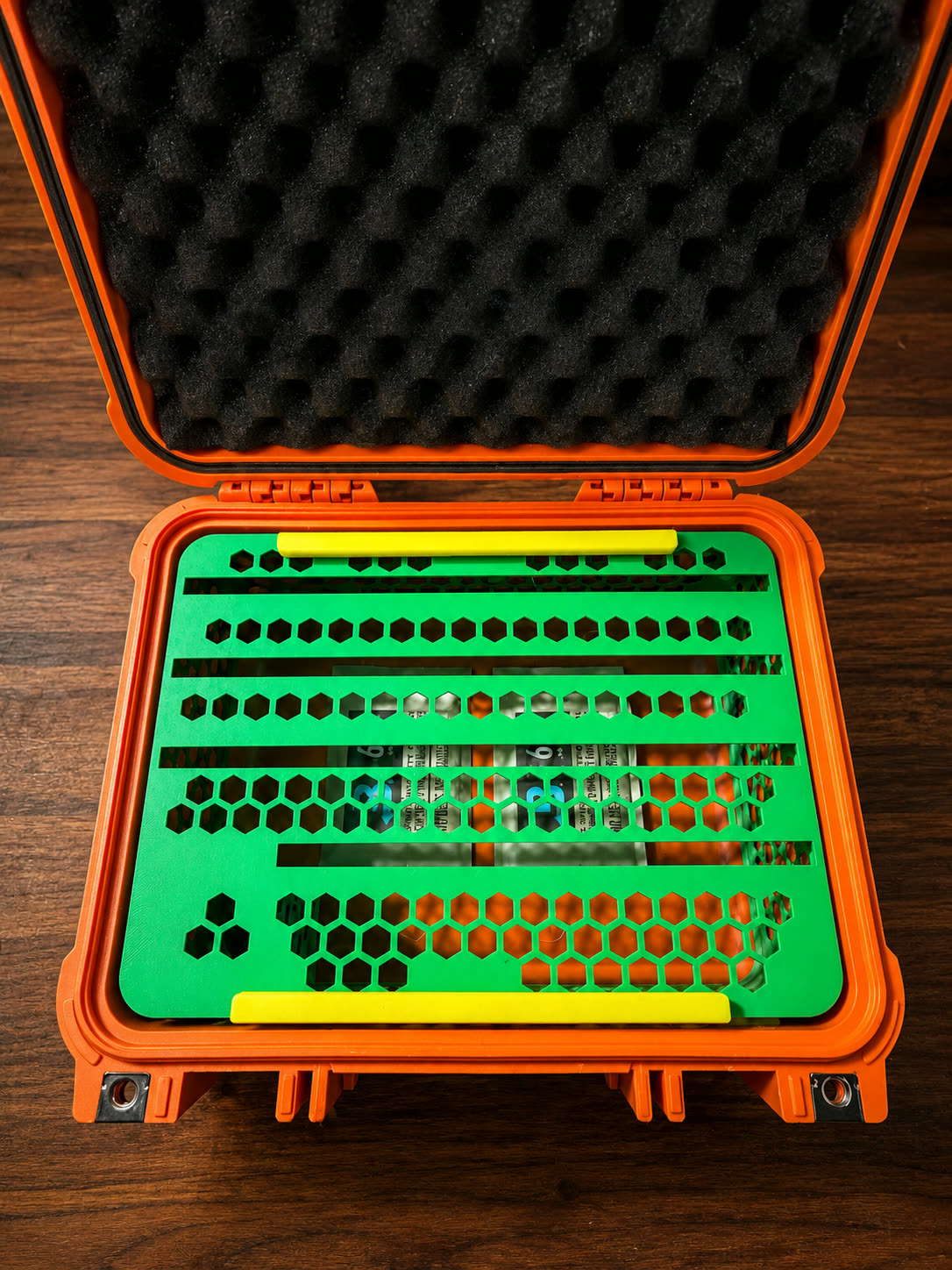Printed organizer keeping small tools separated and secure